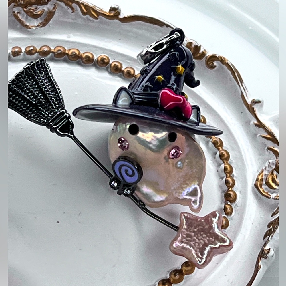 Handmade Premium Freshwater Flameball Pearl Witch 🧙 Detachable Pendant